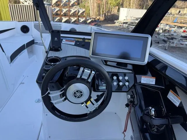 Slide: The Image of Yamaha 222SD 2025 - 46