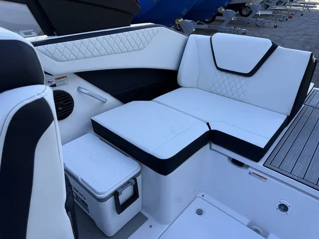 Slide: The Image of Yamaha 222SD 2025 - 58