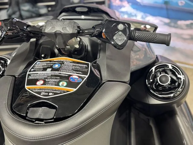 Slide: The Image of Sea-Doo GTR 2025 - 9