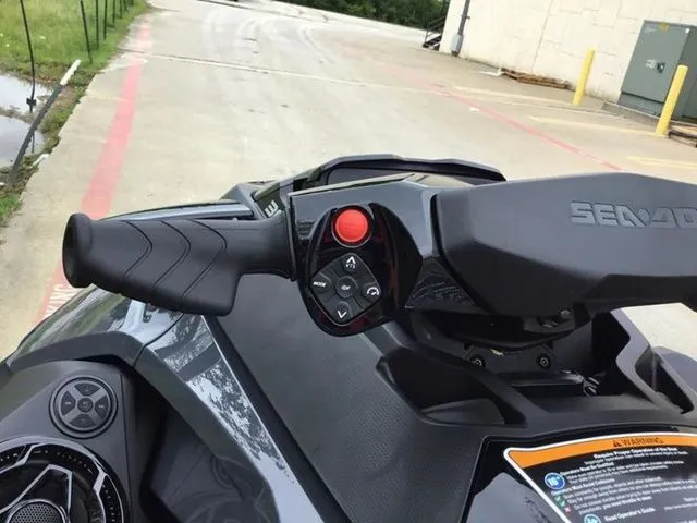 Slide: The Image of Sea-Doo GTX 300 2025 - 11