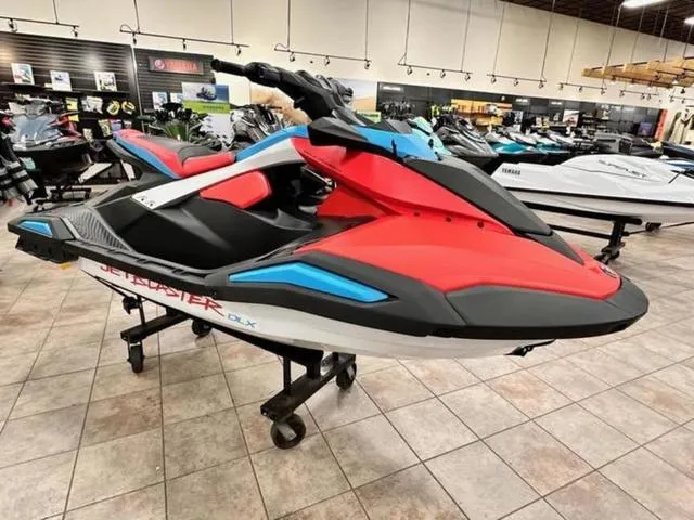 Slide: The Image of Yamaha JetBlaster DLX 3-Up 2025 - 11