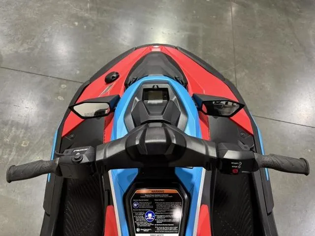 Slide: The Image of Yamaha JetBlaster DLX 3-Up 2025 - 13