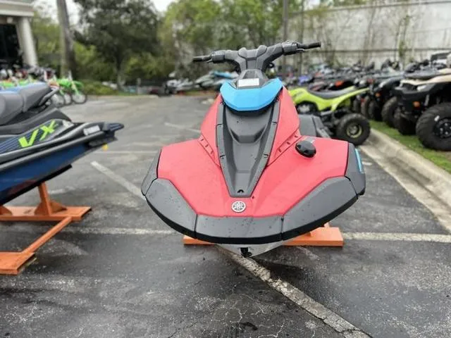 Slide: The Image of Yamaha JetBlaster DLX 3-Up 2025 - 2