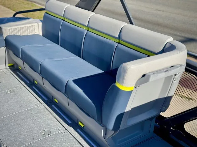 Slide: The Image of Sea-Doo Switch Cruise Limited 21 2025 - 4