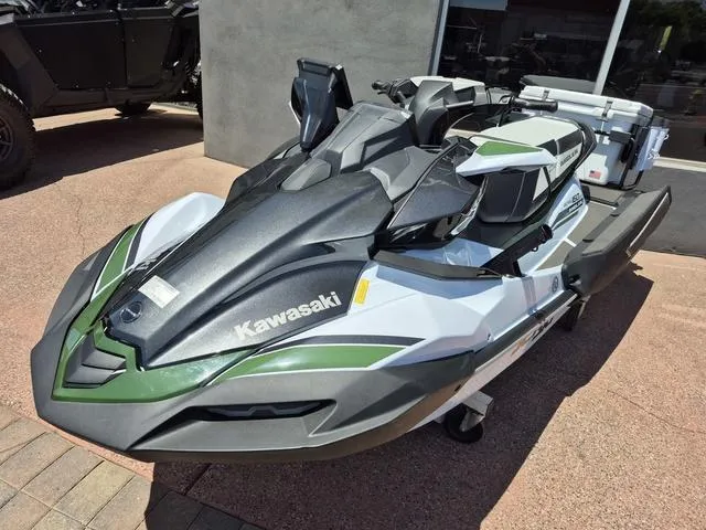 Slide: The Image of Kawasaki Ultra® 160LX-S Angler 2025 - 10