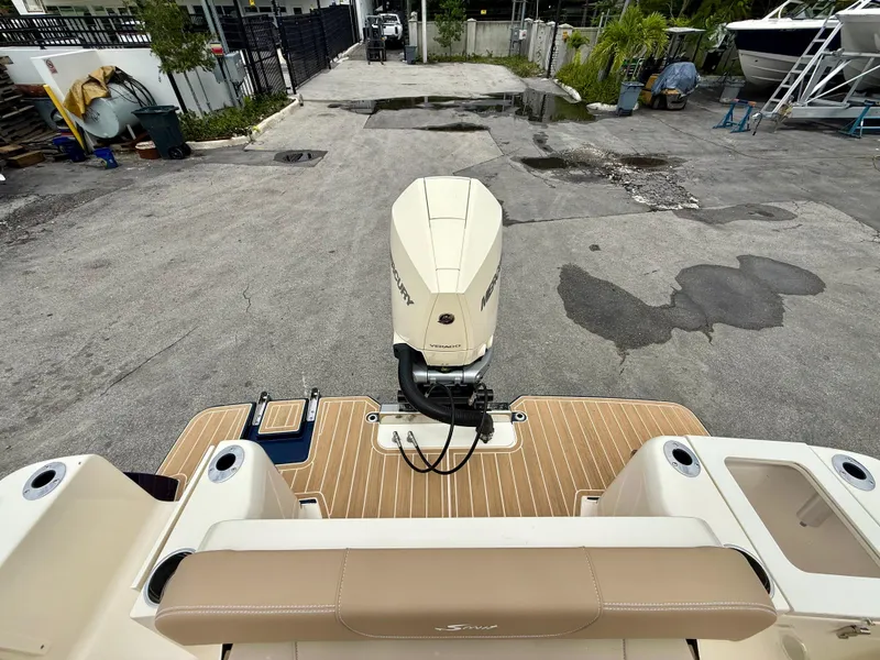 Slide: The Image of Scout 240 XSF 2026 - 11