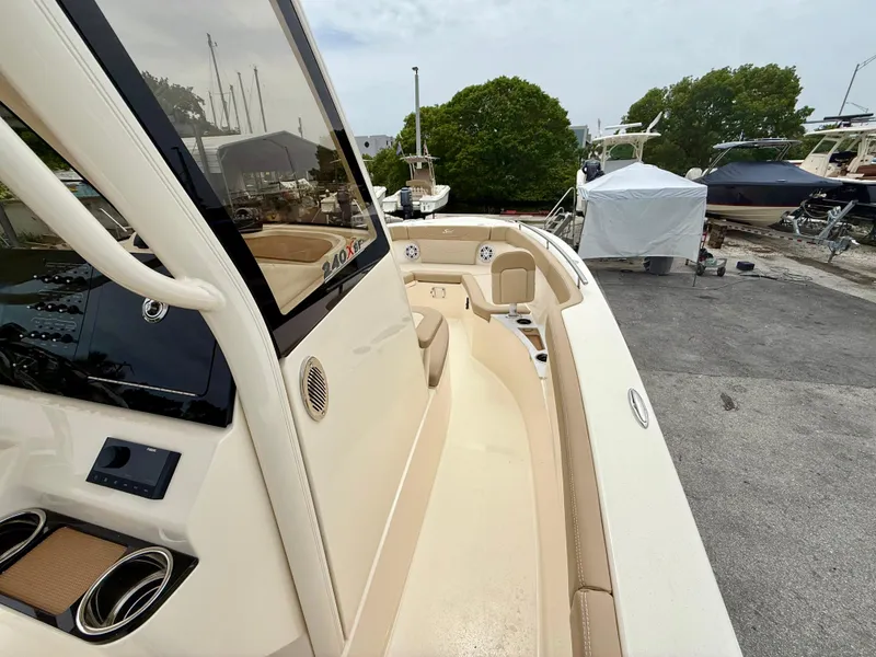 Slide: The Image of Scout 240 XSF 2026 - 12