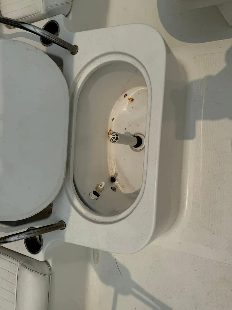 Slide: The Image of 2007 Sea Pro 186 Dual Console boat livewell interior view. - 9