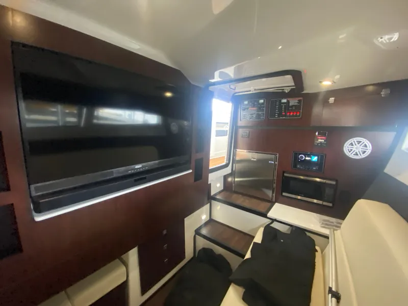 Slide: The Image of Monterey 385 Super Sport 2022 - 58