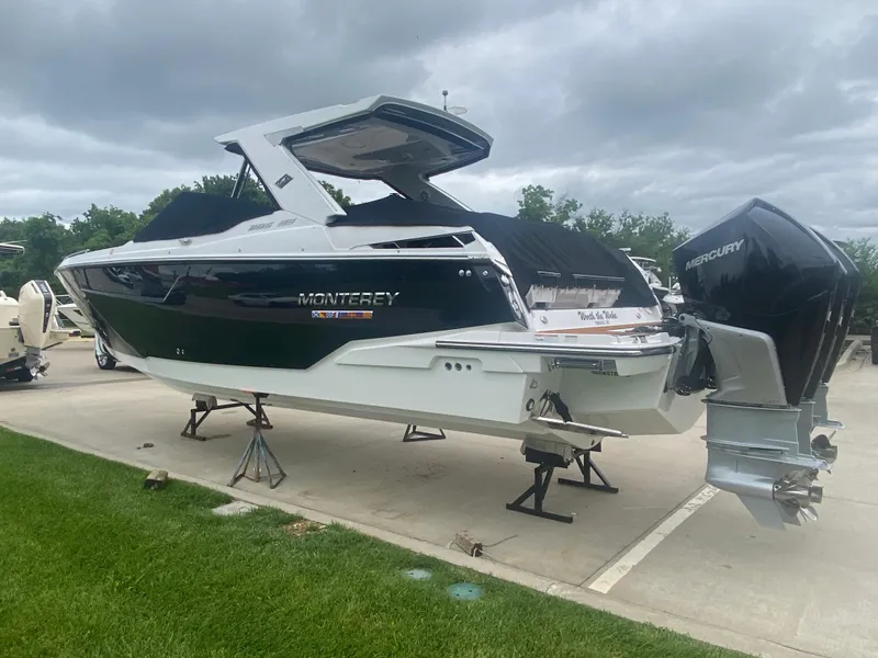 Slide: The Image of Monterey 385 Super Sport 2022 - 64