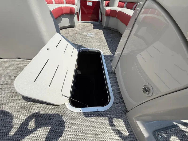 Slide: The Image of Bennington L23 2023 - 14