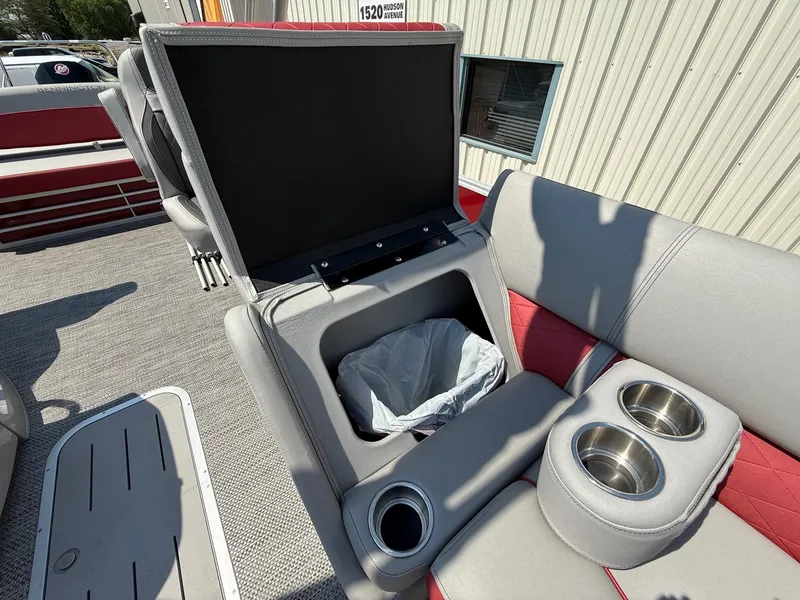 Slide: The Image of Bennington L23 2023 - 15