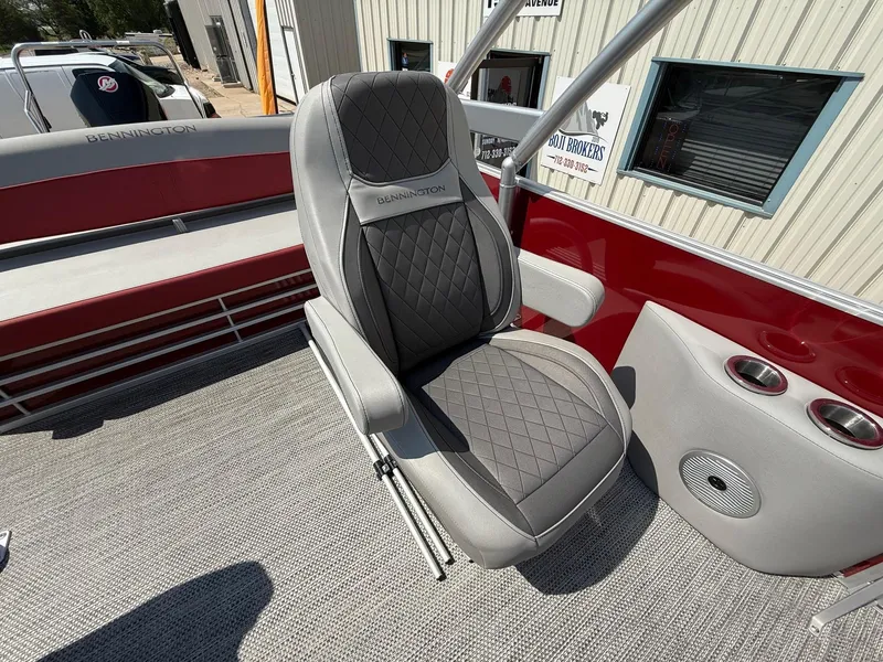 Slide: The Image of Bennington L23 2023 - 22