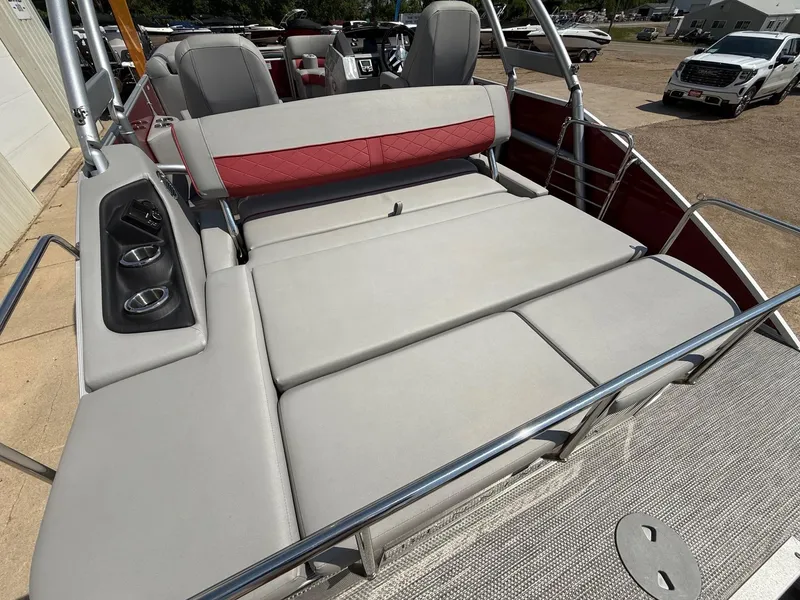 Slide: The Image of Bennington L23 2023 - 26