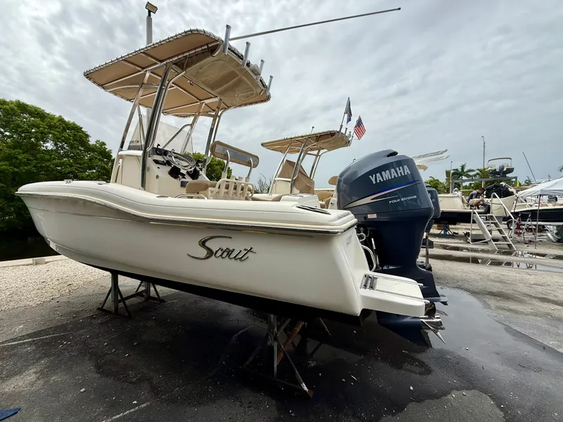 Slide: The Image of Scout 210 XSF 2012 - 6