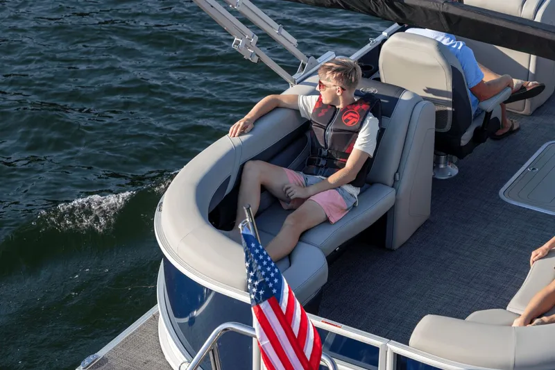 Slide: The Image of Barletta Cabrio 22 QC 2026 - 6