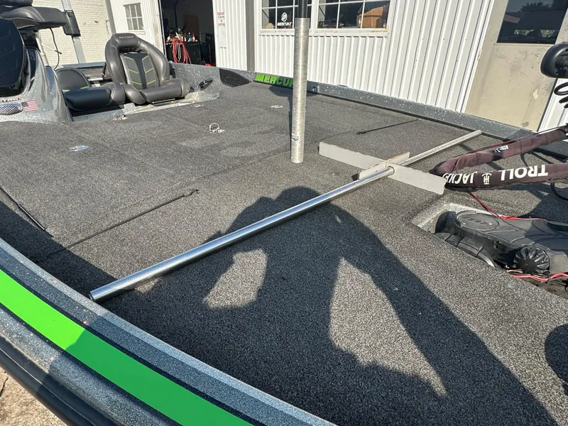 Slide: The Image of 2017 Nitro Z21 Z-Pro High Performance boat deck with seating and equipment. - 8