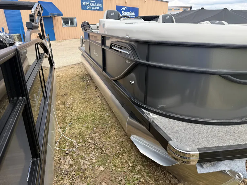 Slide: The Image of Barletta Cabrio 22 QC 2026 - 1