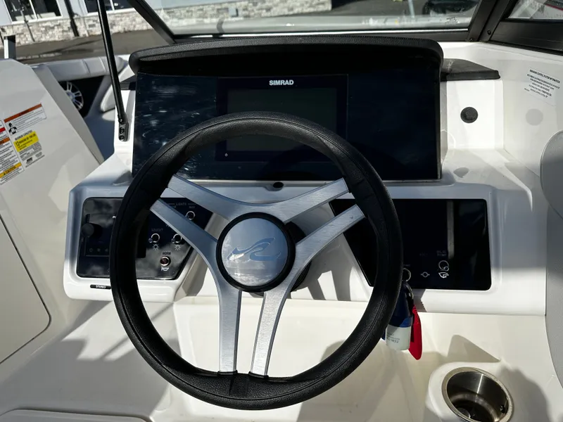 Slide: The Image of Sea Ray SPX 210 Outboard 2023 - 25