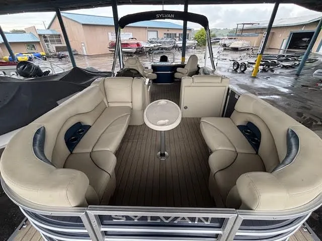 Slide: The Image of Sylvan Mirage Cruise 8524 Entertainer LE 2018 - 23