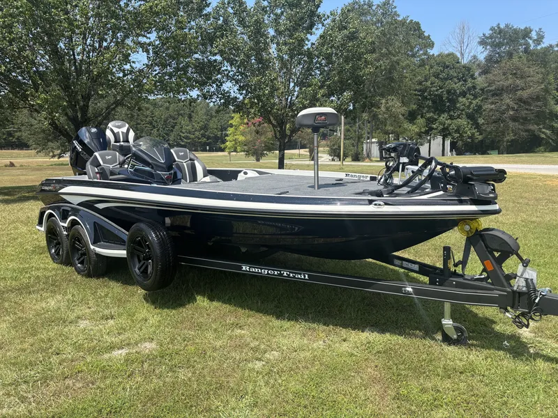 Slide: The Image of Ranger Z521 2025 - 3