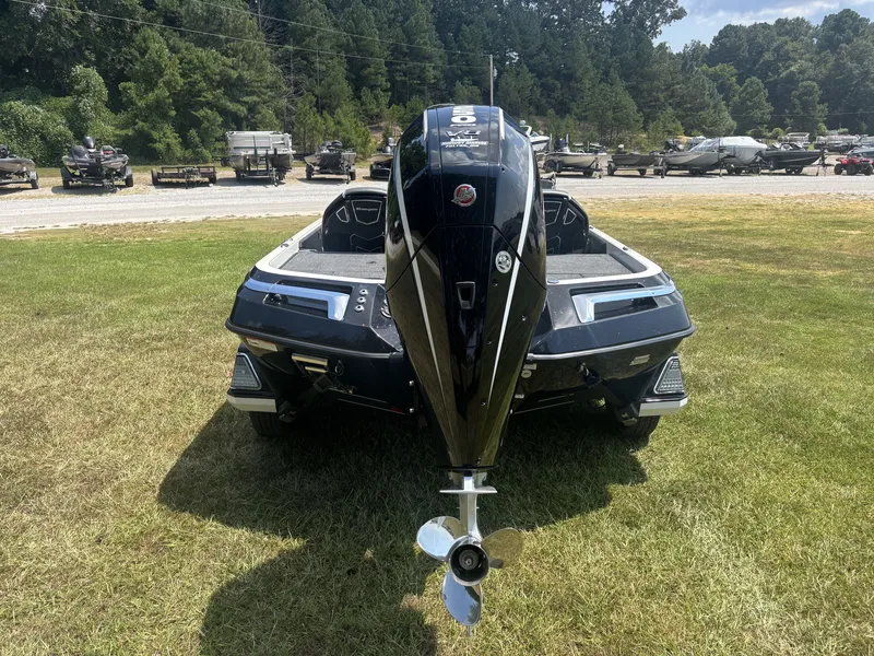 Slide: The Image of Ranger Z521 2025 - 7