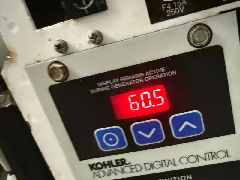 Slide: The Image of Kohler advanced digital control panel displaying 60.5, part of a 1999 Formula 41 PC. - 31