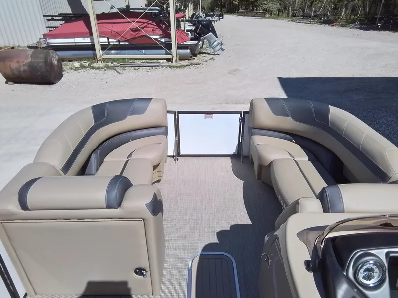 Slide: The Image of Sylvan L-3 CLZ 2025 - 16