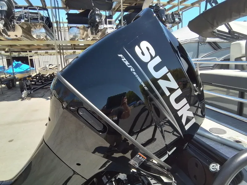 Slide: The Image of Sylvan Mirage X3 CLZ 2025 - 10