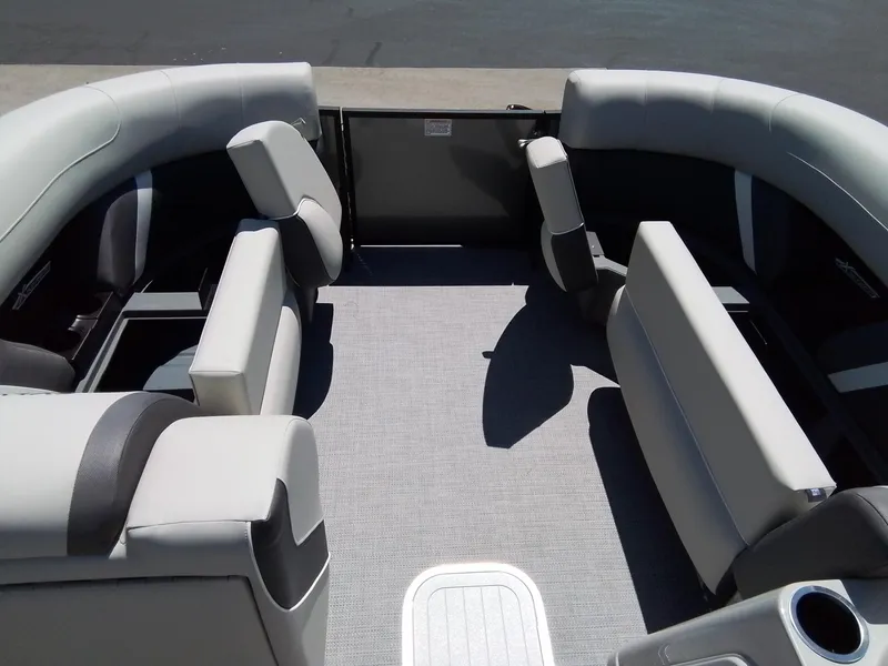 Slide: The Image of Sylvan Mirage X3 CLZ 2025 - 17