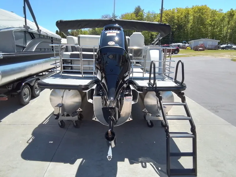 Slide: The Image of Sylvan Mirage X3 CLZ 2025 - 8