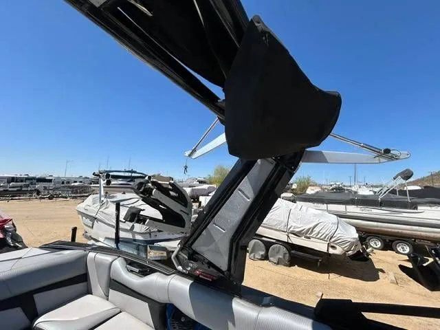 Slide: The Image of Centurion F125 2021 - 13