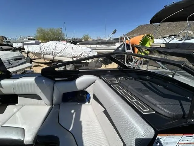 Slide: The Image of Centurion F125 2021 - 19