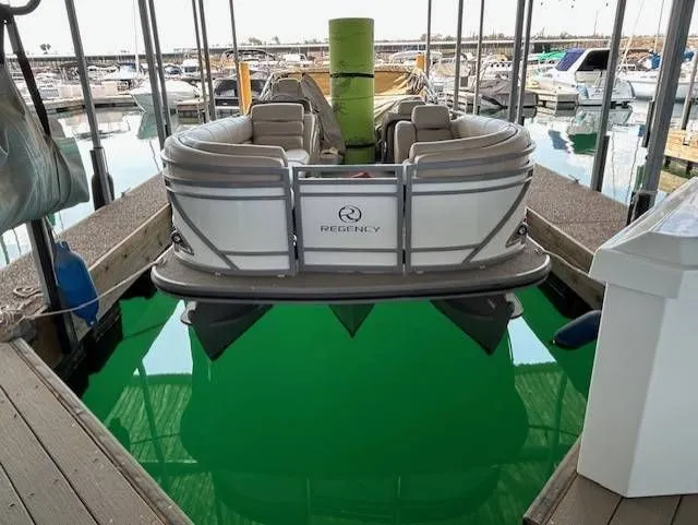 Slide: The Image of Tracker Regency 2016 - 7