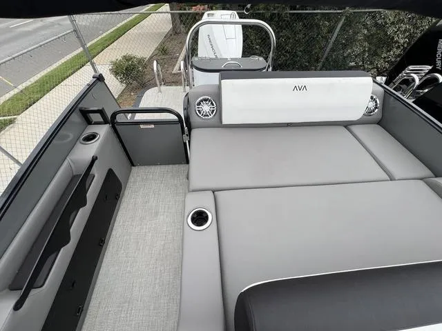 Slide: The Image of Avalon Catalina Versatile Rear Lounger 25 FT 2025 - 9