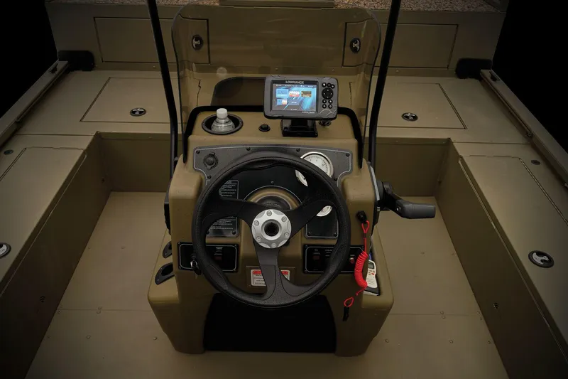 Slide: The Image of Tracker Grizzly 2072 CC Sportsman Kicker 2024 - 51