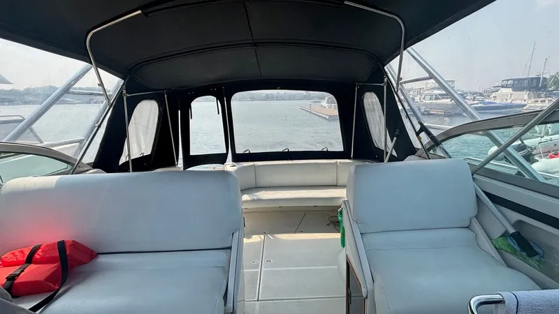 Slide: The Image of Cruisers Yachts 3670 ESpirit 1992 - 8