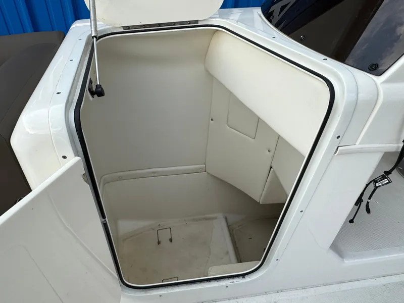 Slide: The Image of Bayliner Element XR7 2018 - 26