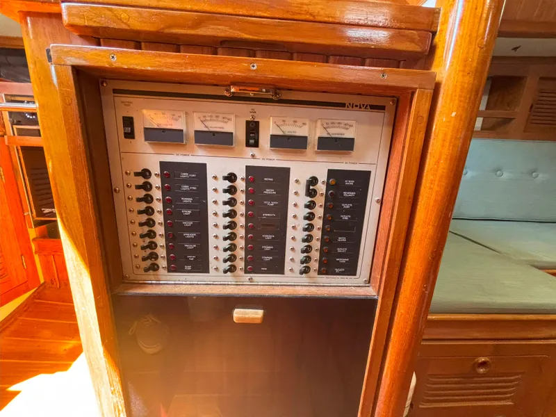 Slide: The Image of Cabo Rico 38 Cutter 1990 - 22