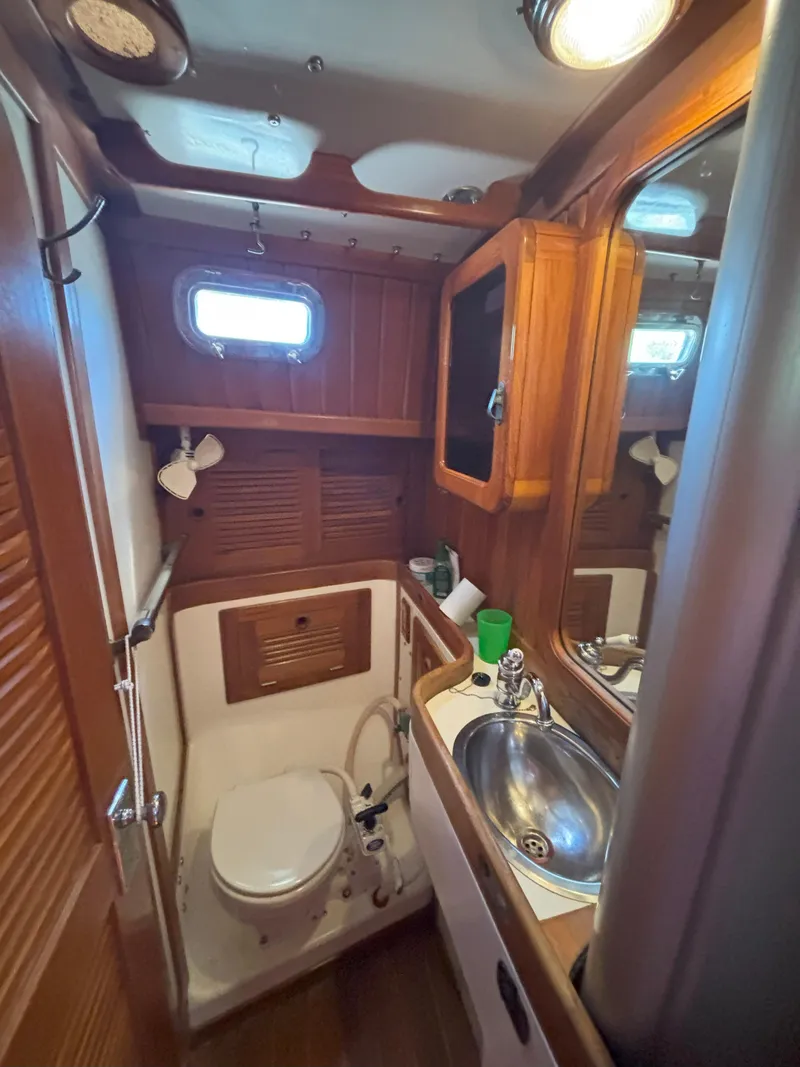 Slide: The Image of Cabo Rico 38 Cutter 1990 - 28