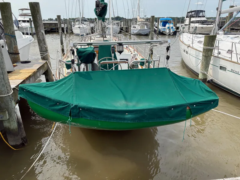 Slide: The Image of Cabo Rico 38 Cutter 1990 - 37