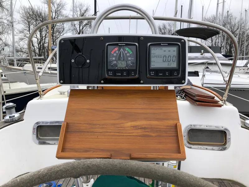 Slide: The Image of Cabo Rico 38 Cutter 1990 - 9