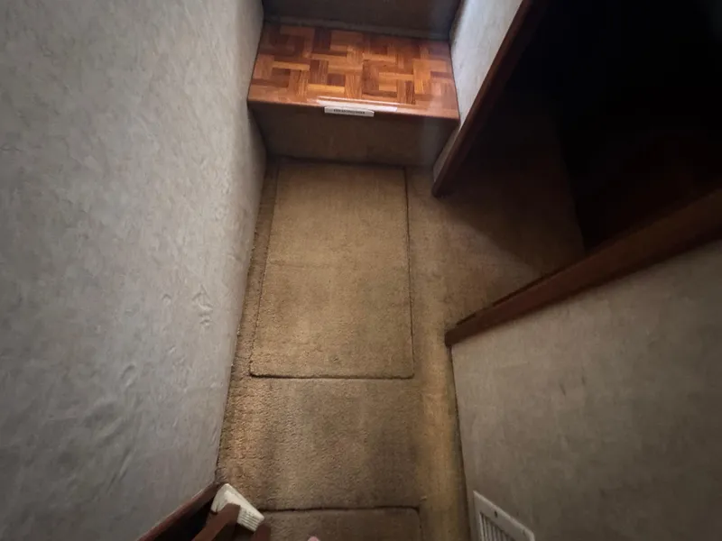 Slide: The Image of Viking 35 1990 - 120