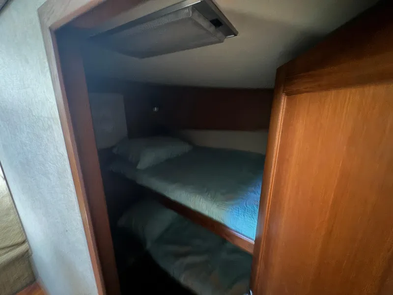 Slide: The Image of Viking 35 1990 - 122