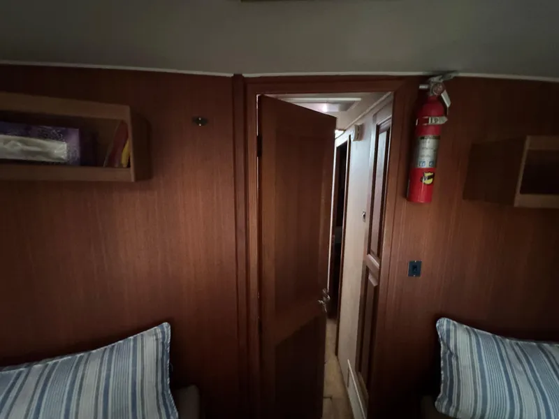 Slide: The Image of Viking 35 1990 - 124