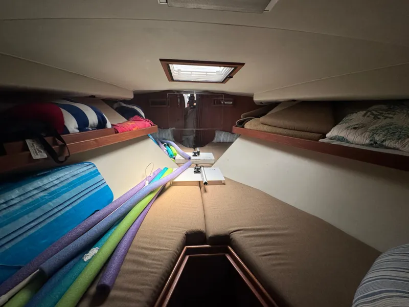 Slide: The Image of Viking 35 1990 - 127