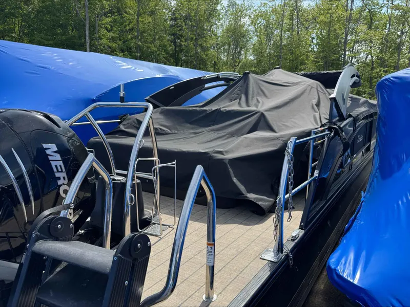 Slide: The Image of Barletta Lusso 25UCA 2023 - 13