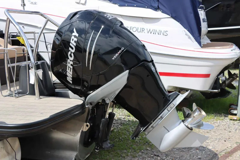 Slide: The Image of Barletta Lusso 25UCA 2023 - 7