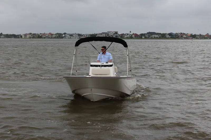 Slide: The Image of Boston Whaler 190 Montauk 2026 - 8