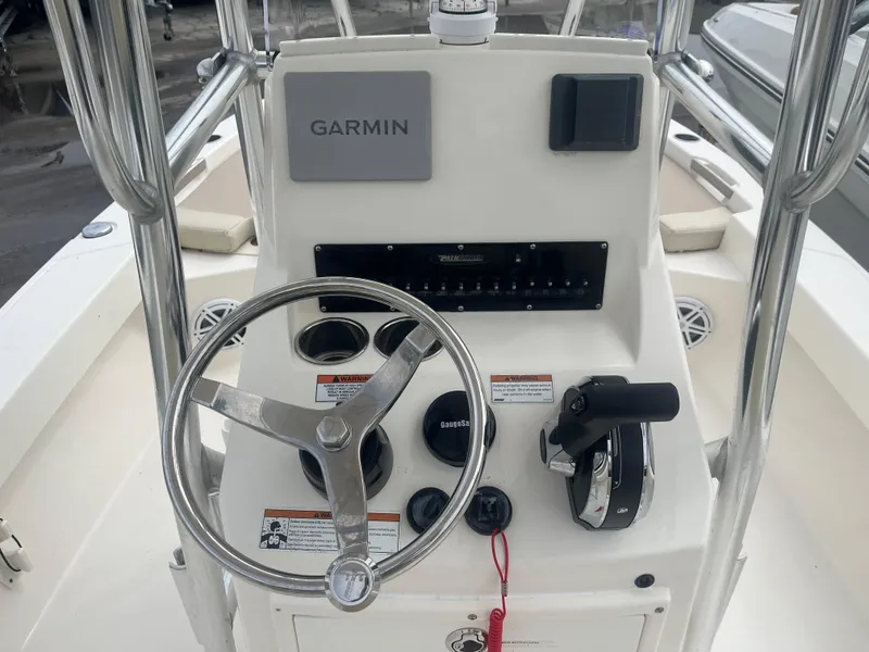Slide: The Image of Center console of 2022 Pathfinder 2005 TRS boat with Garmin navigation system. - 7